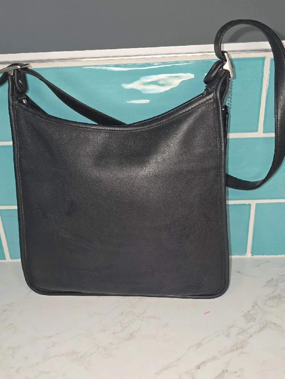 Vintage Y2KCOACH Andrea Slim Bucket Bag Black Leather